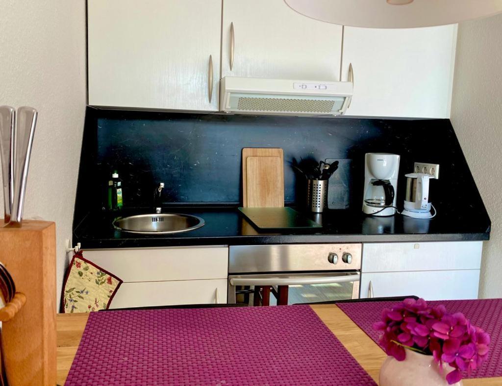 Ferien Auf Der Burg Apartment Niebull Ngoại thất bức ảnh