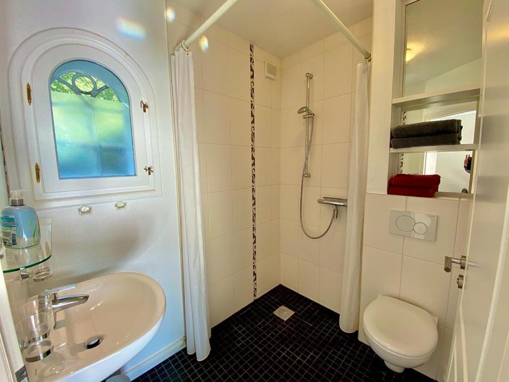 Ferien Auf Der Burg Apartment Niebull Ngoại thất bức ảnh